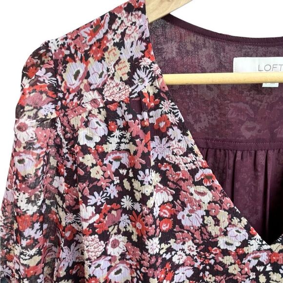 LOFT Burgundy Pink Floral V-Neck Peplum Blouse - Size L - Picture 5 of 14